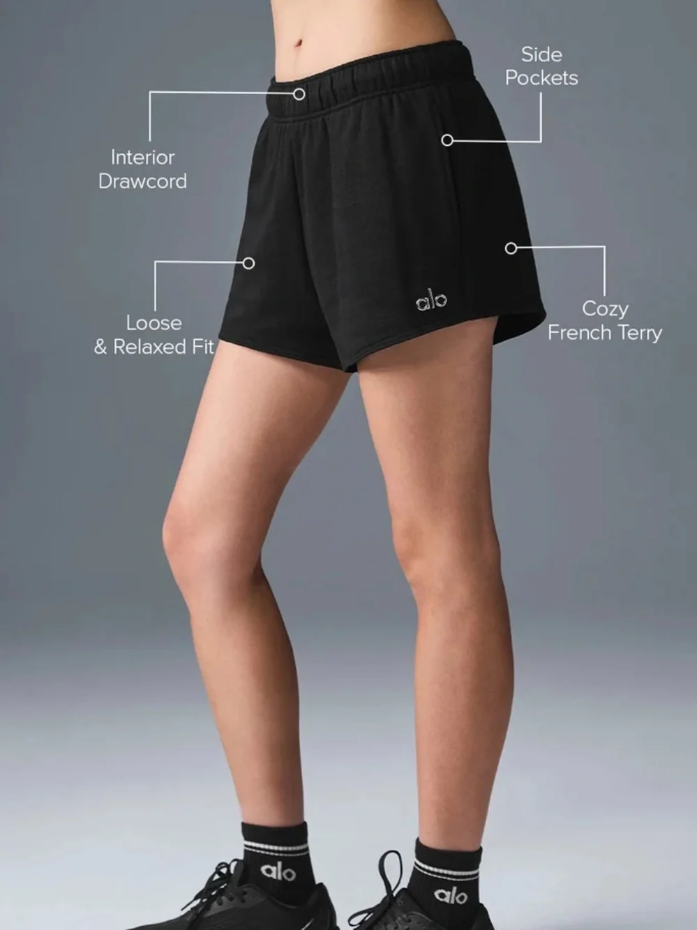 ALO Yoga Accolade Shorts in Black - XS